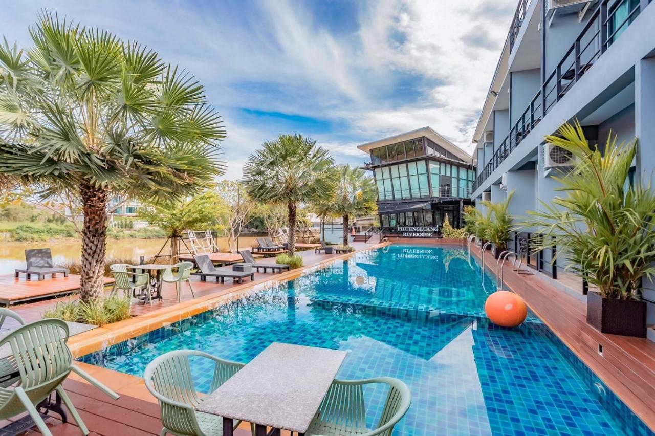 Phuengluang Riverside Hotel Чантабури Екстериор снимка