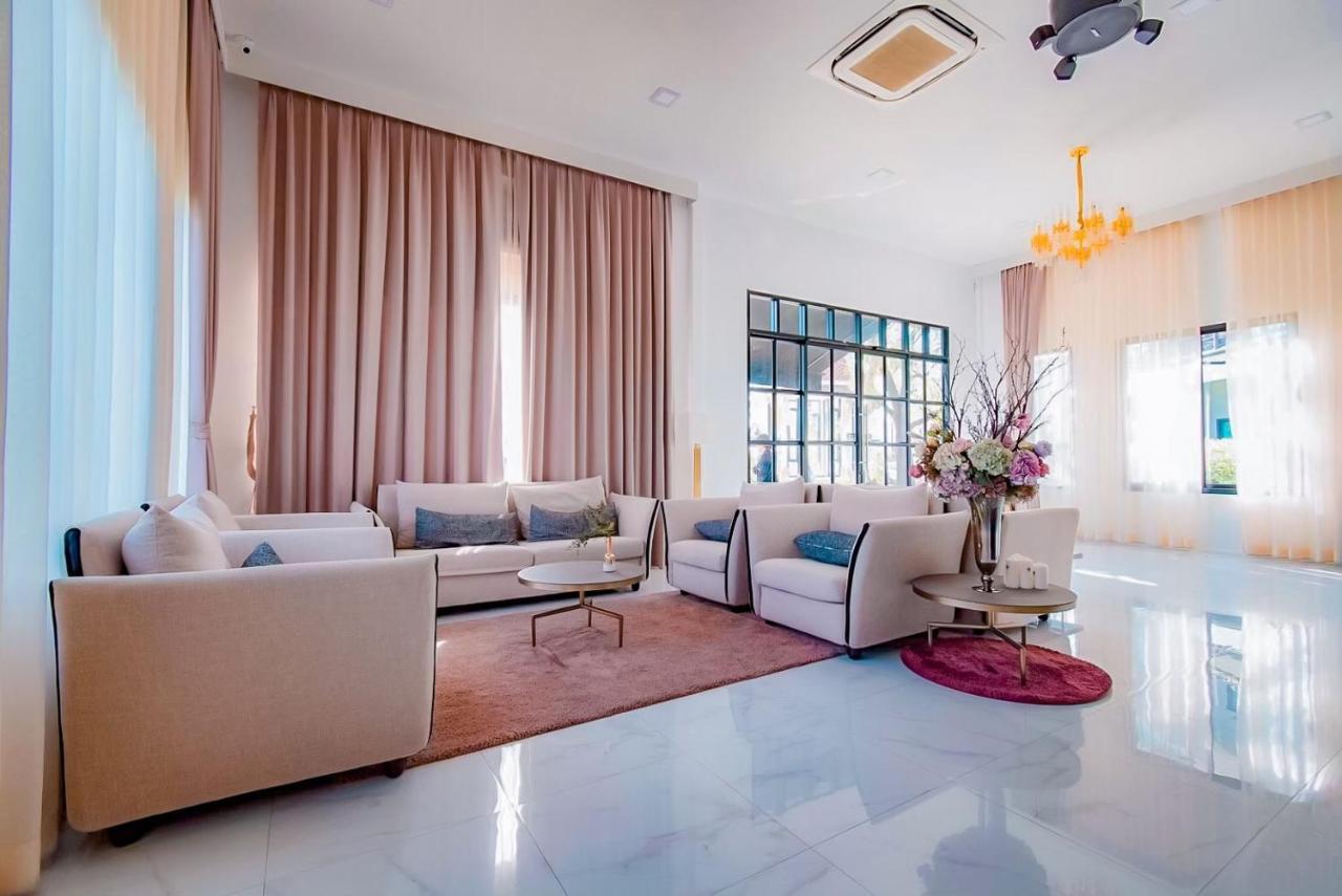 Phuengluang Riverside Hotel Чантабури Екстериор снимка