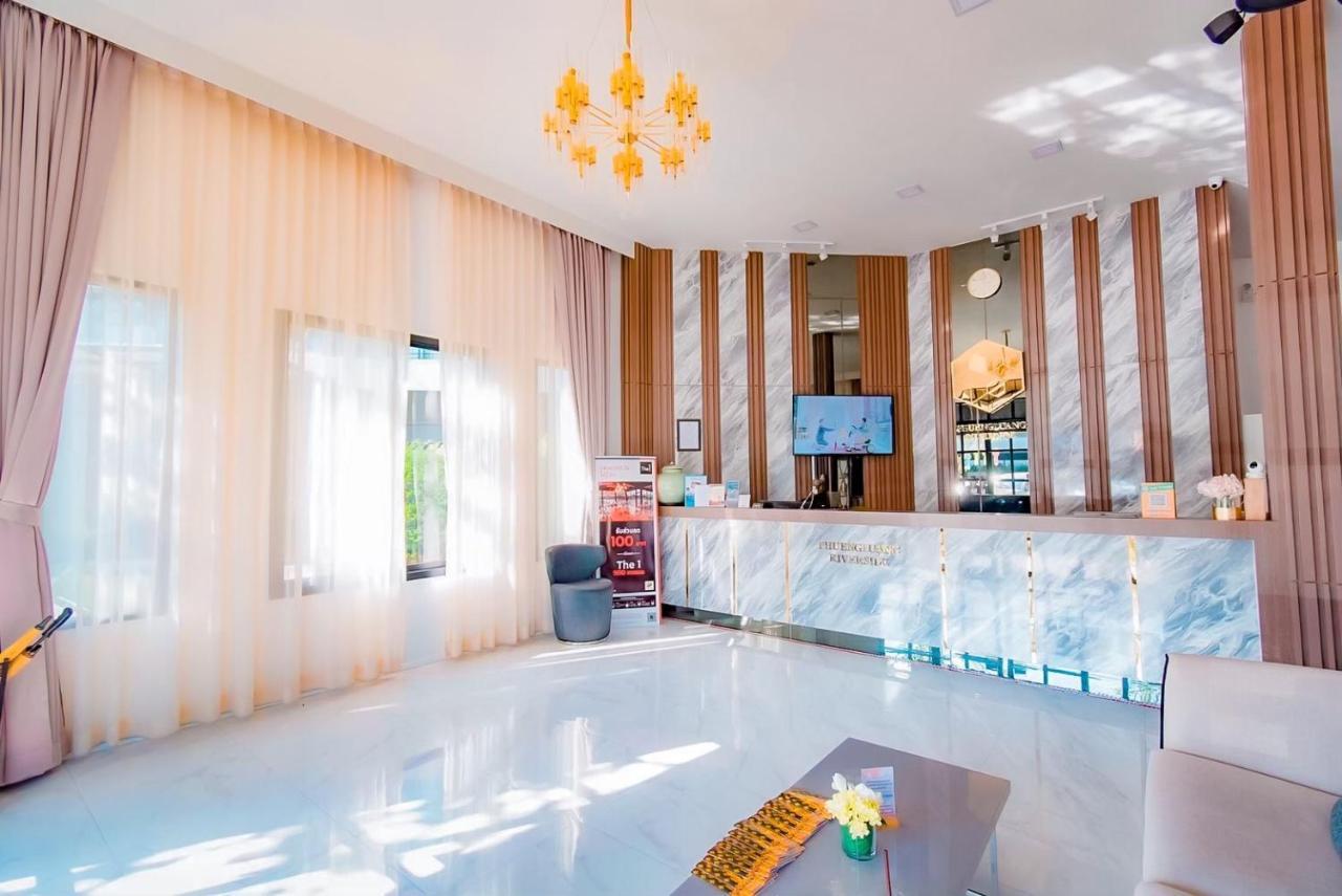 Phuengluang Riverside Hotel Чантабури Екстериор снимка